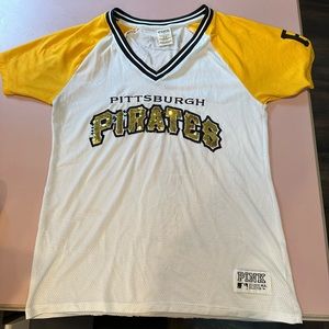 💥Victoria’s Secret PINK Pittsburgh Pirates MLB v-neck